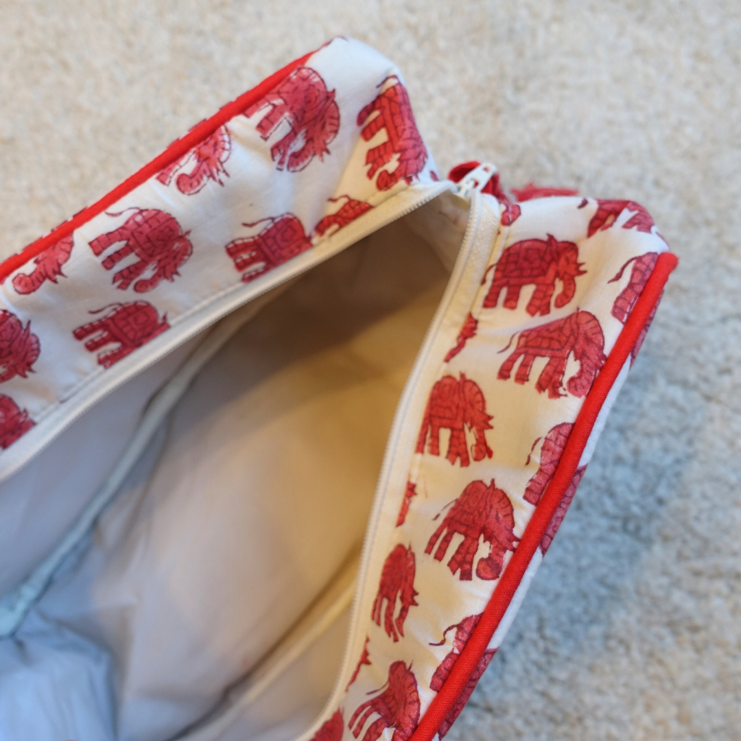 1/24 (土) 17時販売開始！Blockprint Big Pouch - ぞうさん