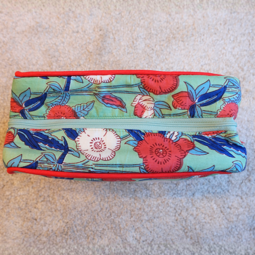 1/24 (土) 17時販売開始！Blockprint Big Pouch - トロピカル